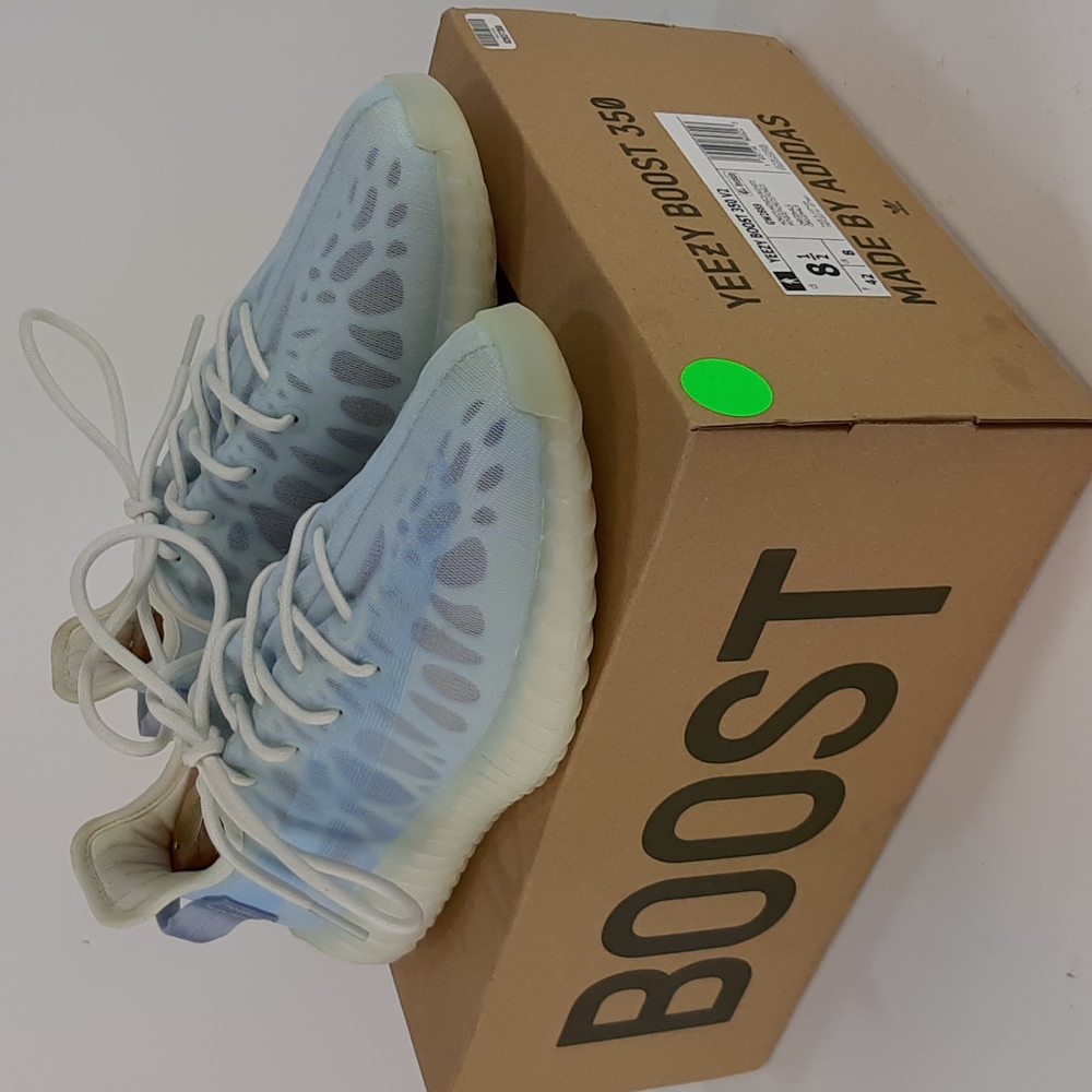 Adidas Yeezy Boost 350 V2 Mono Ice Mens 8.5
